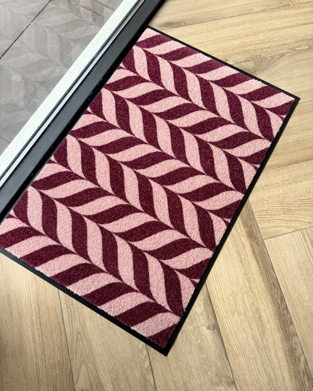 Waves - Custom Size (Pink)